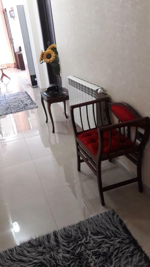 Apartament In The Centre บาทูมิ ภายนอก รูปภาพ